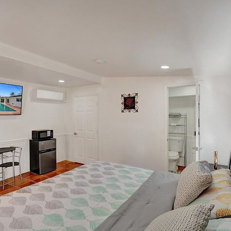 Petite Houze With Wi-Fi And Parking Villa Miami Exterior photo