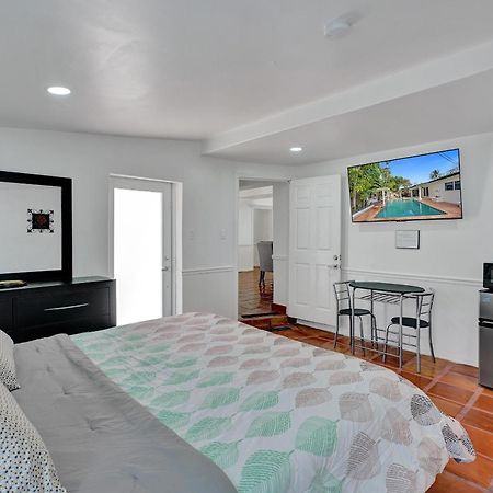 Petite Houze With Wi-Fi And Parking Villa Miami Exterior photo